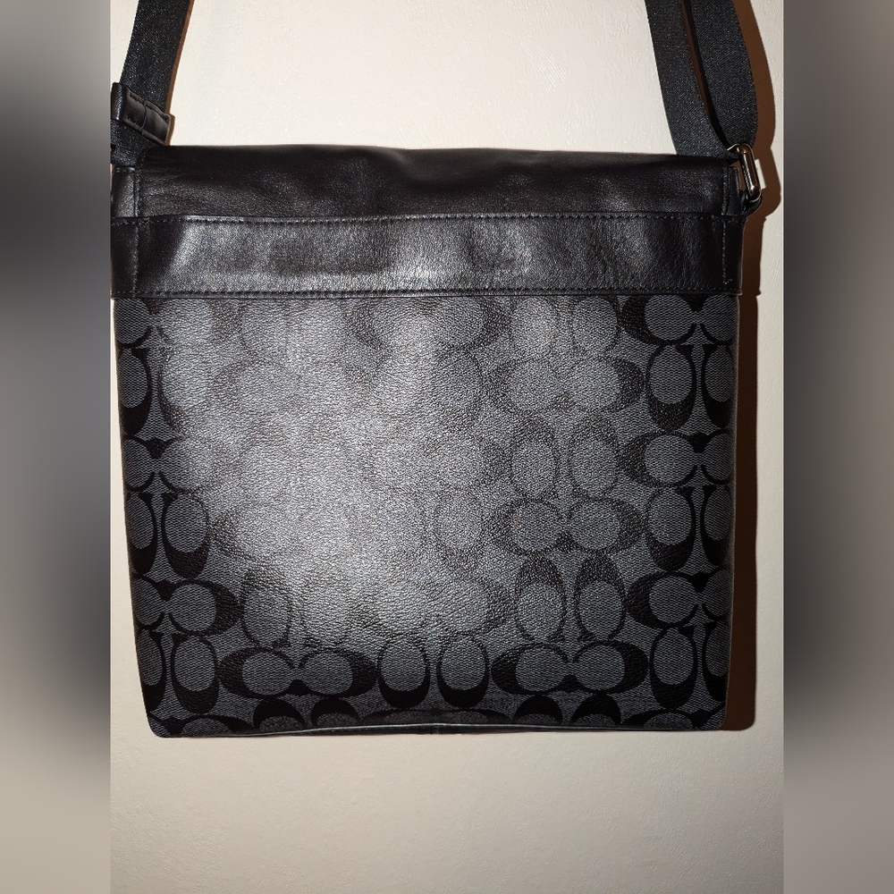 COACH CHARLES  Small Messenger Leather Signature Canvas Black Smoke EUC - Picture 4 of 14
